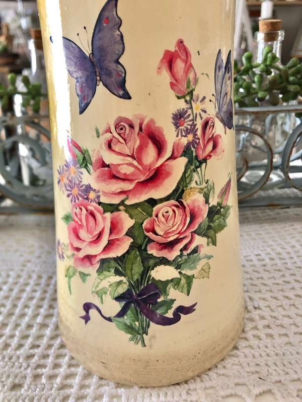 Pretty vintage vase