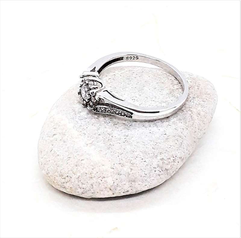 Daisy Cubic Zirconia Sterling Silver Filled Ring