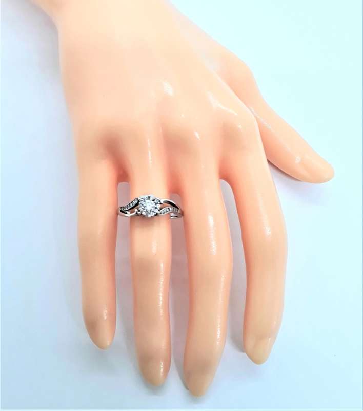 Daisy Cubic Zirconia Sterling Silver Filled Ring