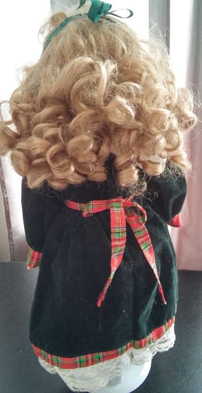 BEAUTIFUL Vintage Porcelain Doll