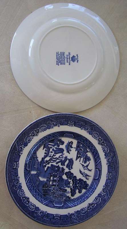 Johnson Bros - England - Willow Pattern - Side Plate