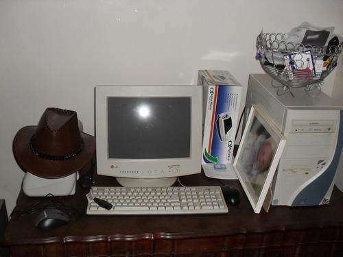Penti 4 Computer and Printer