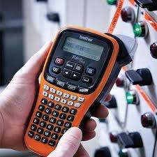 Brother P-TOUCH E-110VP Label Printer