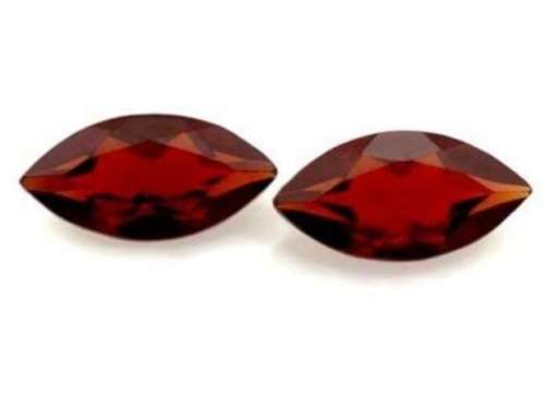 NATURAL GARNET PAIR