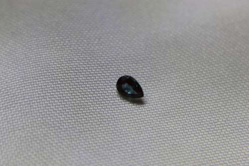 PULLED CZOCHRALSKI ALEXANDRITE (COLOR CHANGE)