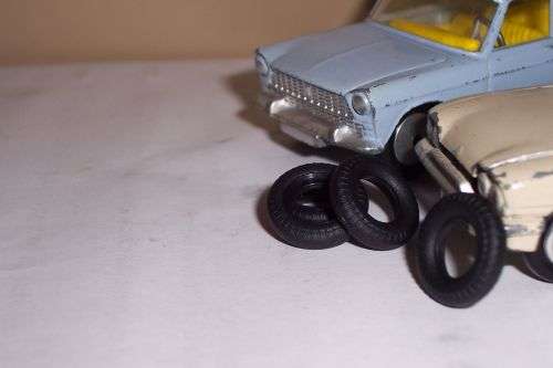 B9 - Corgi Tyres