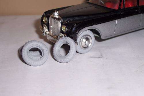 B113 - Corgi Tyres