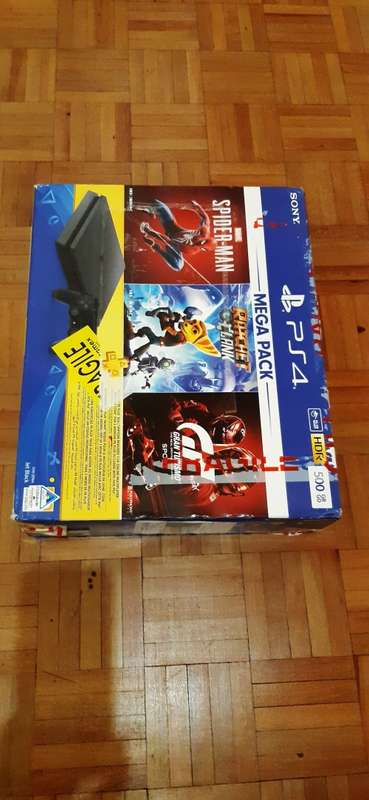 Playstation 4 Console with 3 games