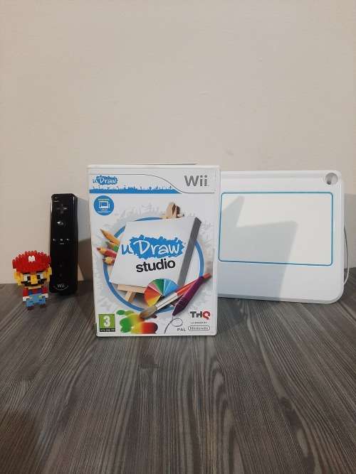uDraw Studio (Nintendo Wii) - Includes uDraw Pad and 2 Games