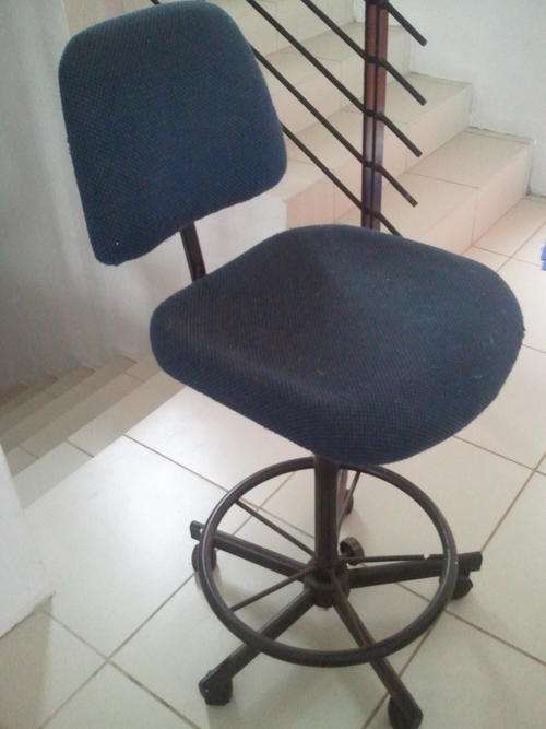 Bar chair