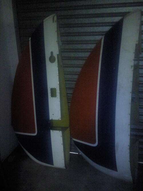 2 Piper Aztec 500 E Wing Tips