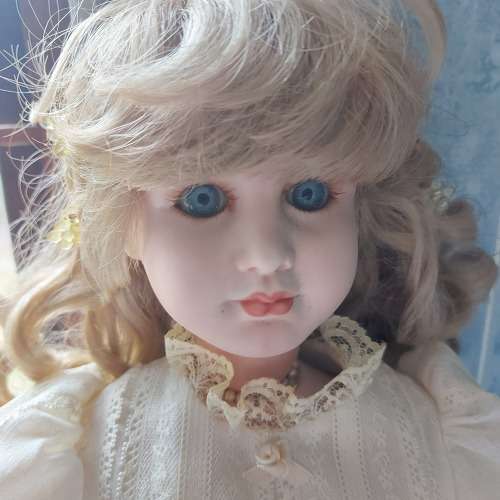 2 x Porcelain dolls