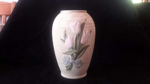 Ceramic vase-see scan