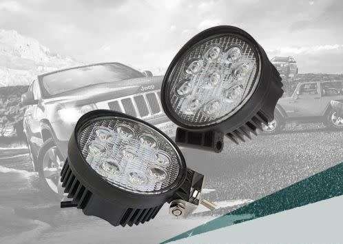 BRAND NEW !!!   27W LED Spot Light - Brackets Included!
