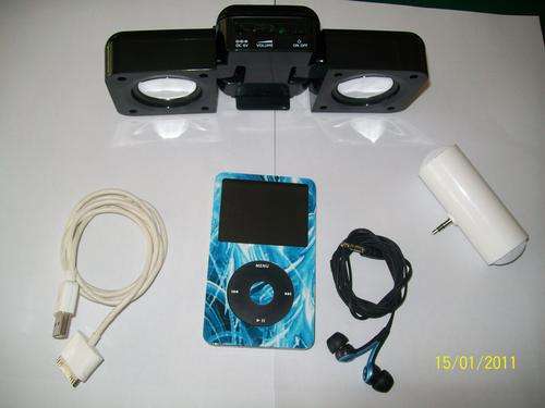 Ipod classic 30GB with lots of accessories