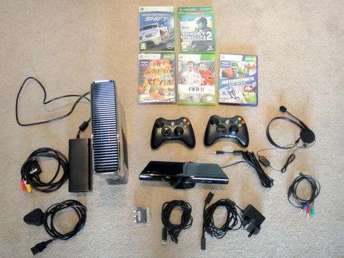 XBox 360 250GB Console + Kinect + 2 wireless controllers + 5 games