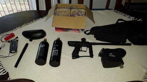 GoG eNVy Paintball Gun (VIBE) with 1500 paint balls.
