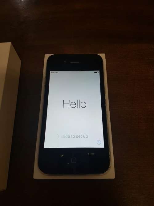 iPHONE 4S 8GB