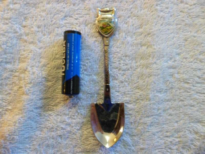 Souvenir Spoon Spade Van Reenen