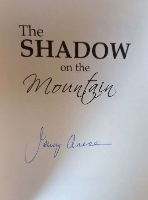 The Shadow on the Mountain - Jenney Arnesen - Softcover - 196 pages - Signed copy