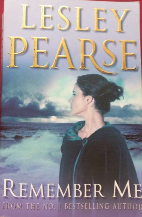 Remember Me - Lesley Pearse - Softcover - 543 Pages