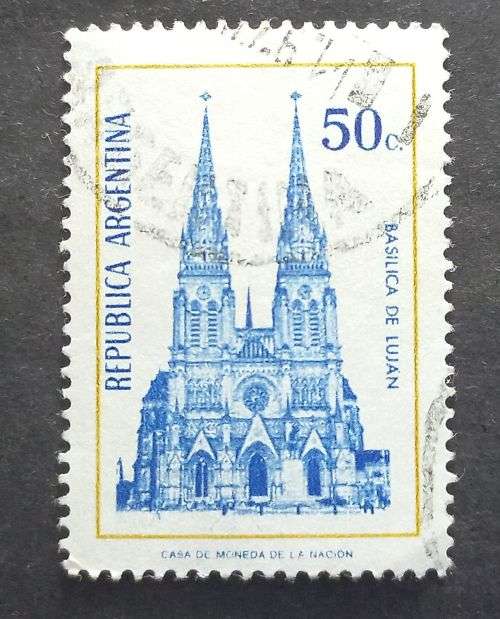 Argentina 1975 -1976 Personalities and Local Motifs 50c used