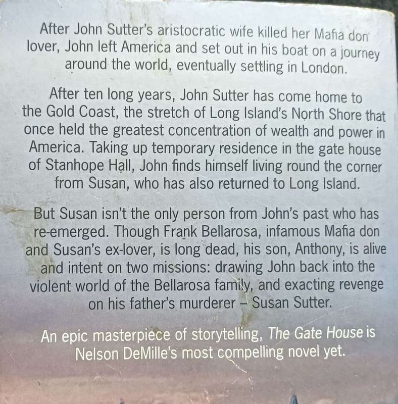 The Gate House - Nelson Demille - Softcover - 707 pages