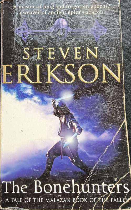 The Bonehunters - Steven Erikson - A tale of the Malazan Series - Softcover - 1231 pages