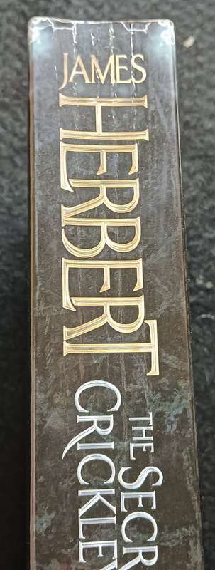 The Secret of Crickley Hall - James Herbert - Softcover - 633 pages