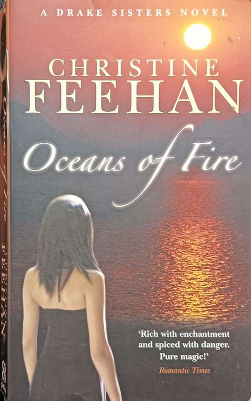 Oceans of Fire - Christine Feehan - Softcover - 371 pages