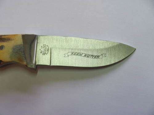 Fixed Blade Hunting Knife With Leather Sheath