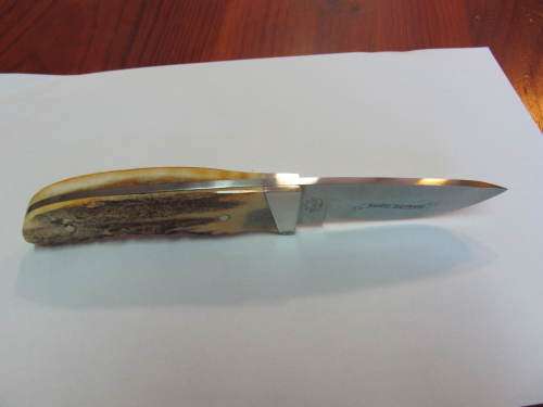Fixed Blade Hunting Knife With Leather Sheath