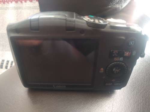 Cannon camera   x 12 optical zoom bargain start