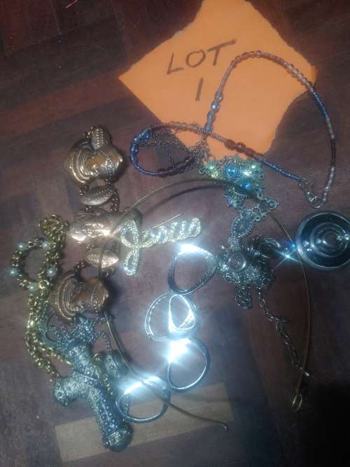 Jewelry combo do not miss out bargain must go
