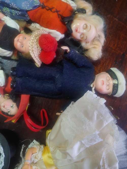 Vintage bargain dolls not to be mist