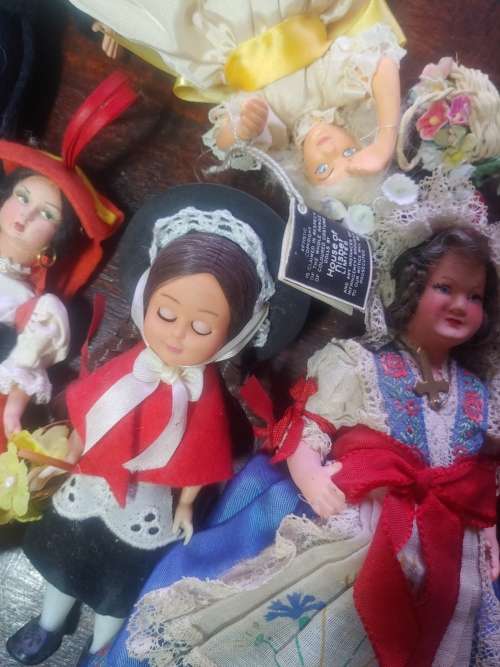 Vintage bargain dolls not to be mist