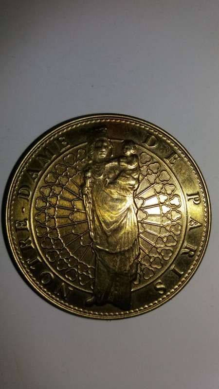 Paris Notre Dame 2009 Edition coin.