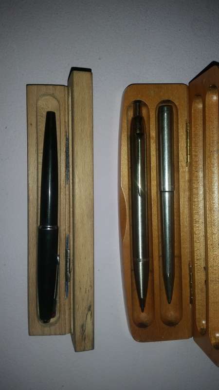 Parker Pens. (Wooden Holders)