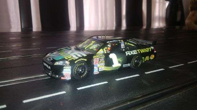 SCX Chevy Impala Nascar (2012 Front) (MATCHING PAIR WITH CHEVY SILVERADO NASCAR TRUCK)
