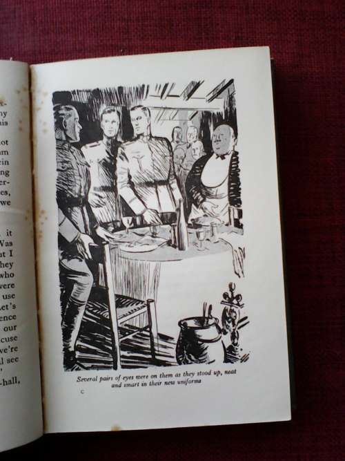 Biggles goes to war by Captain W.E. Johns.  1951 H/C 300gm