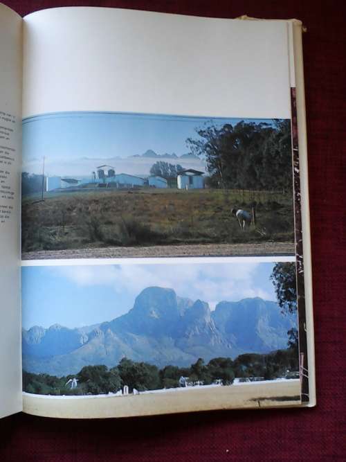 Rooiwyn in Suid-Afrika deur Barrie Biermann. H/B. 158 pp. 900gm  1971