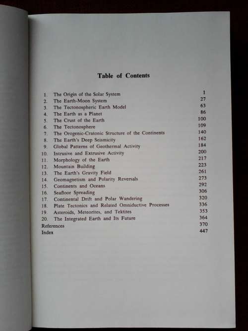 The Earth`s Tectonosphere by JH Tatsch  1977