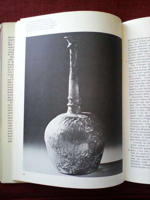 The Book of Bottle Collecting by Doreen Beck. H/C. Large format. 96 pp. 1974