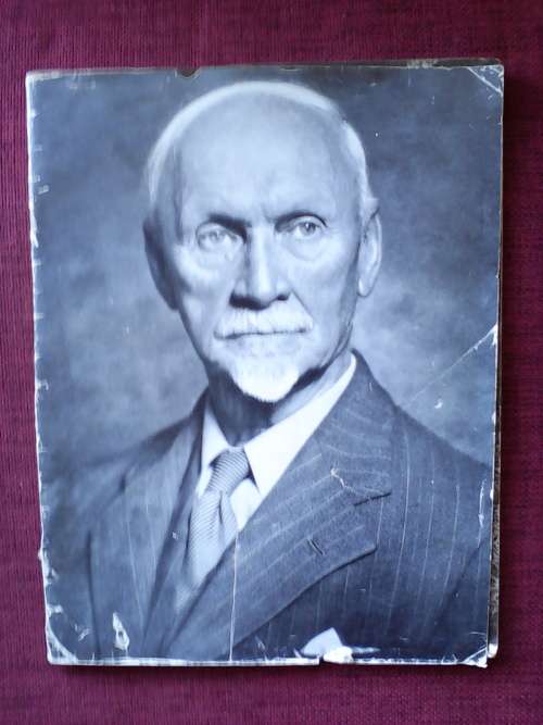 Salute to a Great South African, Jan Christiaan Smuts, May 24, 1870 - September 11, 1950, S/C. 64pp.