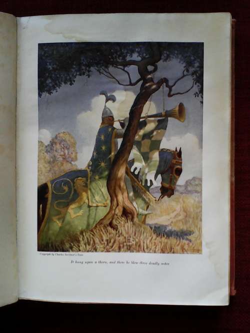 The Boy`s King Arthur edited by Sidney Lanier, illustrated by NC Wyeth. 1917. H/C.