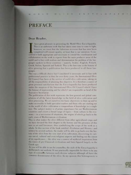 World Olive Encyclopaedia. 1996. H/C with jacket. Large luxury format. 479 pp. Weight: 2,7 kg