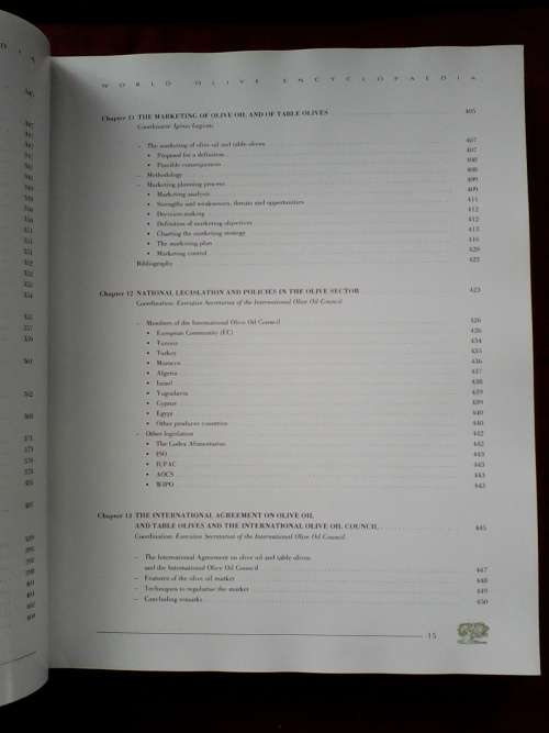 World Olive Encyclopaedia. 1996. H/C with jacket. Large luxury format. 479 pp. Weight: 2,7 kg