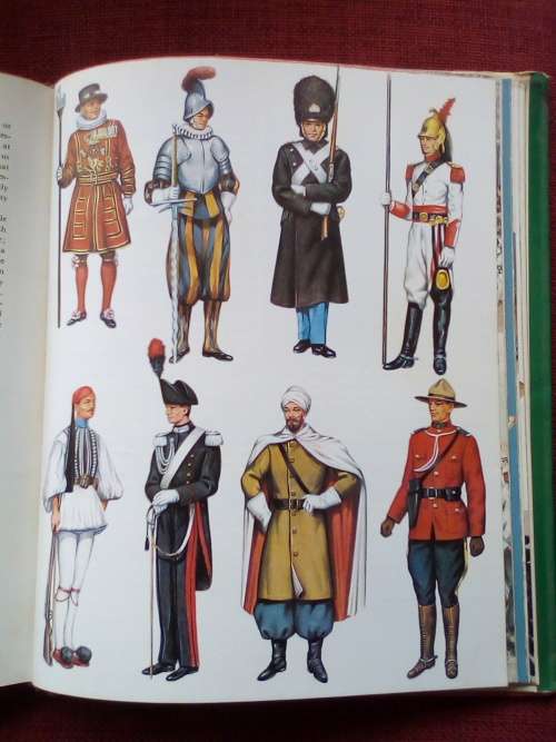 The Adventures of the Arts, Man´s Quest for Beauty. 1st 1962. H/C with jacket. Large format. 192 pp.