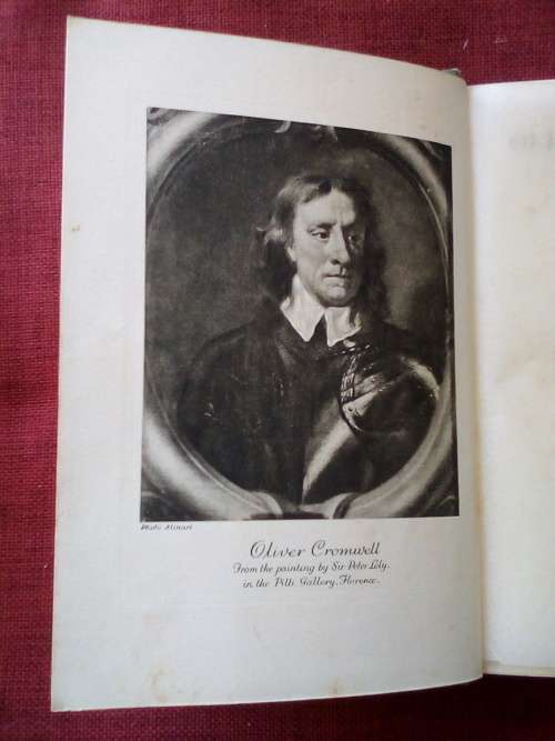 Oliver Cromwell by John Buchan. Reprint 1934. H/C. 554 pp.