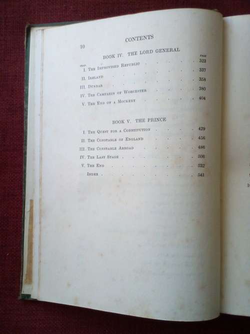 Oliver Cromwell by John Buchan. Reprint 1934. H/C. 554 pp.